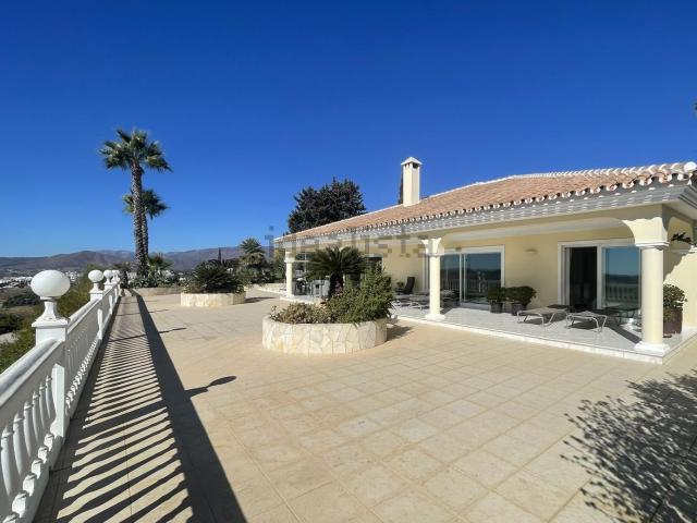 Casa en venta en La Sierrezuela, Mijas