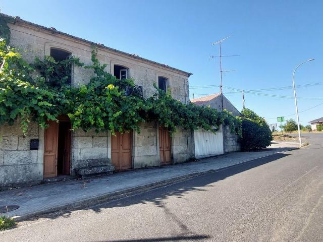 Casa en venta en Cortegada, O Deza
