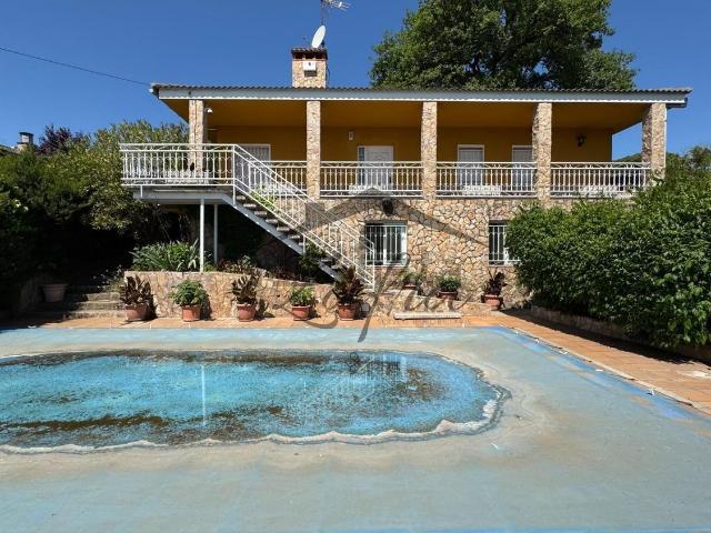 Casa en venta en Vallcanera, la Selva