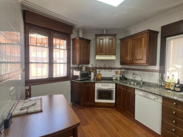 Casa en venta en Sobrescobio