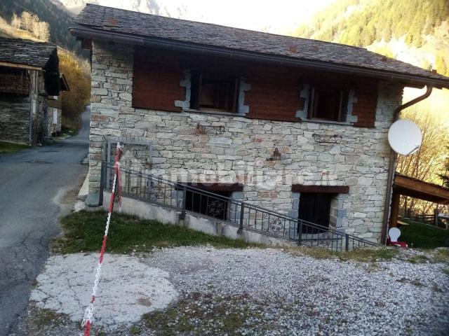 Villa Indipendente in affitto a Comunità montana della Valchiavenna, Madesimo