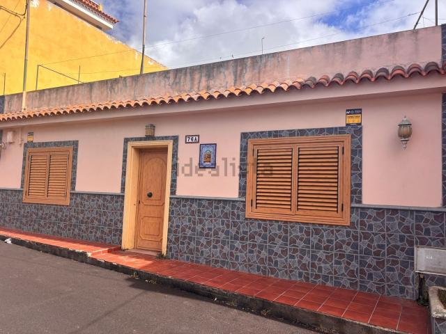 Casa en venta en San Juan de los Perales, Tacoronte