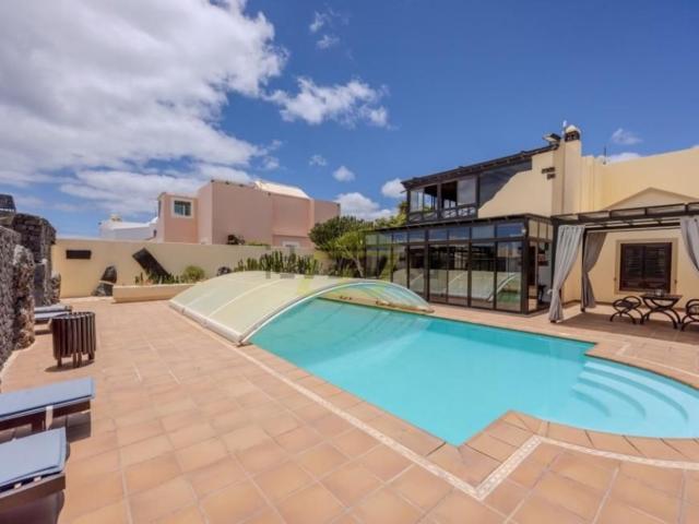 Casa en venta en Costa Teguise, Teguise