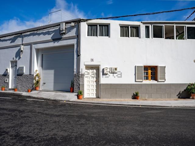 Casa en venta en Los Arenales, Telde