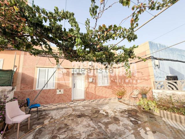 Casa en venta en El Goro, Telde