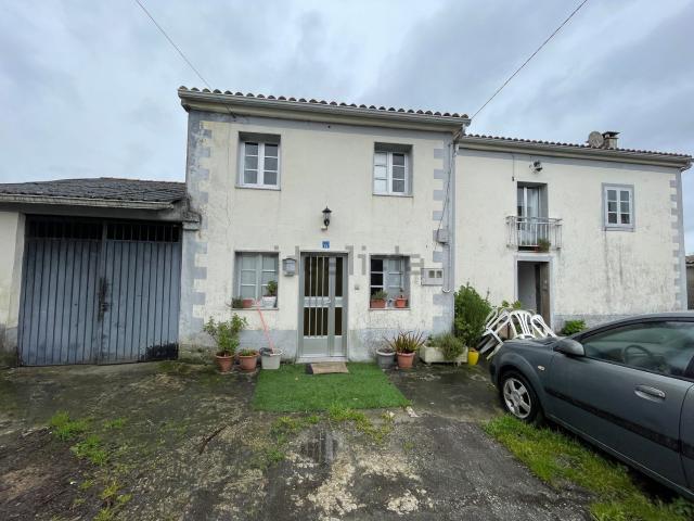 Casa en venta en A Casalonga, Teo