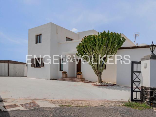Casa en venta en Tías, Canarias