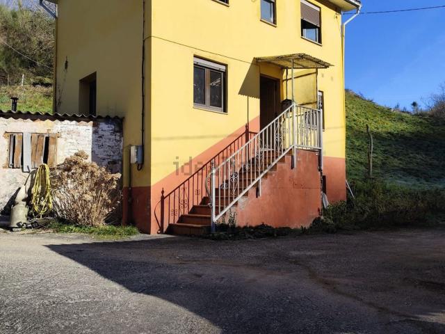 Casa en venta en Tineo, Asturias