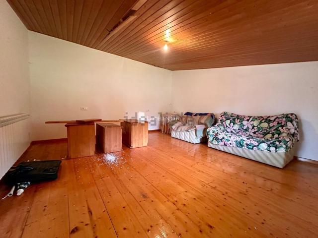Casa en venta en Ourense, Galicia