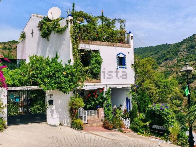 Casa en venta en Tolox