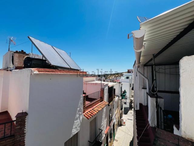 Casa en venta en Tolox