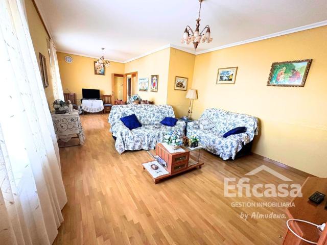 Casa en venta en Tomelloso, Castilla-La Mancha