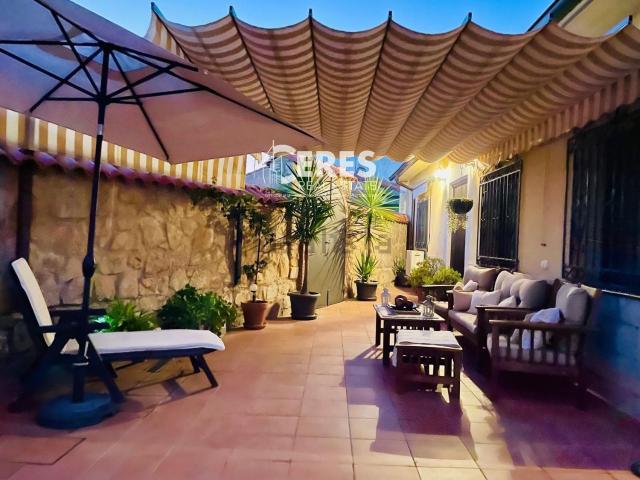 Casa en venta en Torre De Santa María, Extremadura