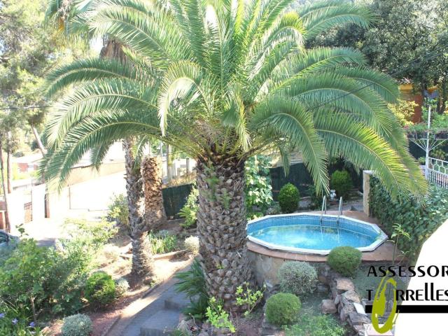 Casa en venta en Torrelles De Llobregat, Can Güell