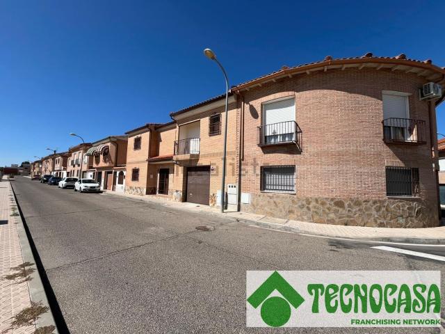 Casa en venta en Torrijos, Toledo