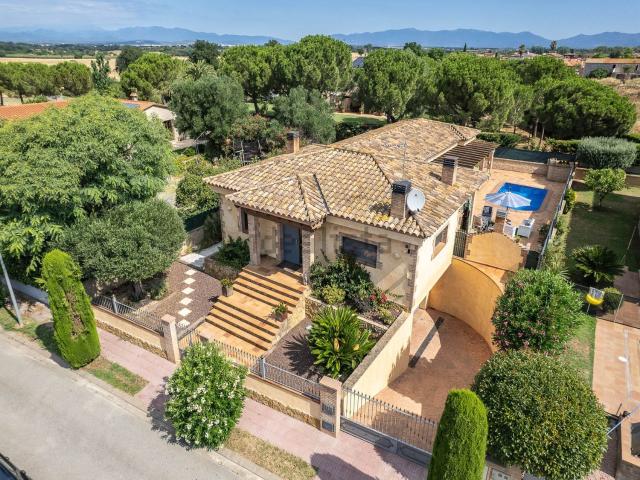 Casa en venta en Alt Empordà, Catalunya