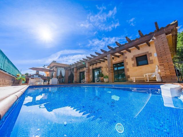 Casa en venta en Alt Empordà, Catalunya