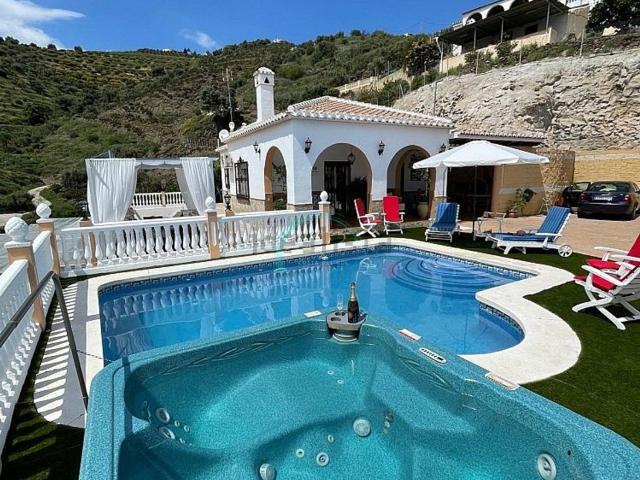Casa en alquiler en La Axarquía, Andalucía