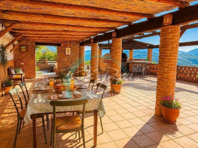 Casa en alquiler en La Axarquía, Andalucía
