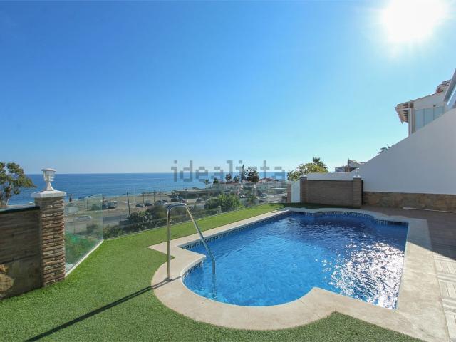 Casa en venta en Las Flores, Torrox