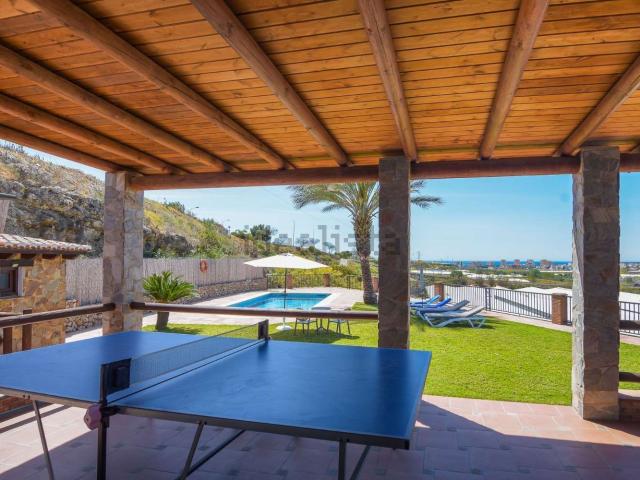 Casa en alquiler en Torrox Park, La Axarquía