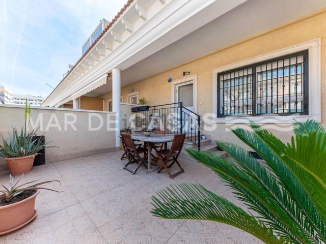 Casa en venta en Atzavares, el Baix Vinalopó