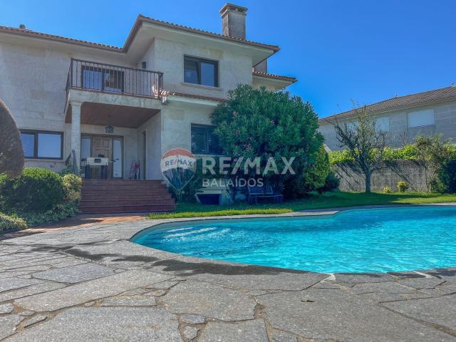 Casa en venta en Tui, Remuíños