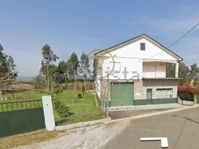 Casa en venta en Tui