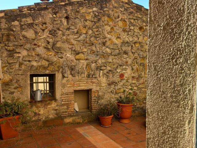 Casa en venta en Ullastret