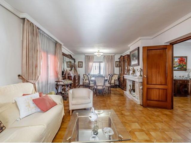 Casa en venta en Carabanchel, Madrid