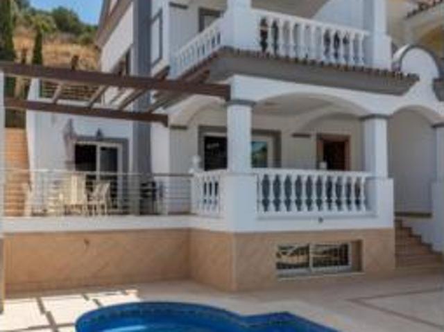 Chalet en alquiler en Torrequebrada, Costa del Sol Occidental