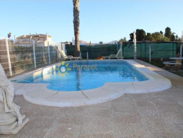 Chalet en alquiler en Platja d'Oliva, Oliva