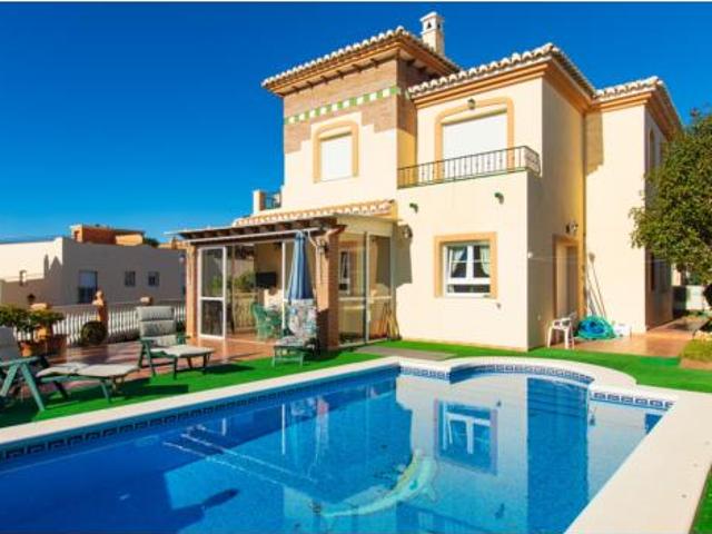 Chalet en alquiler en Benajarafe, La Axarquía