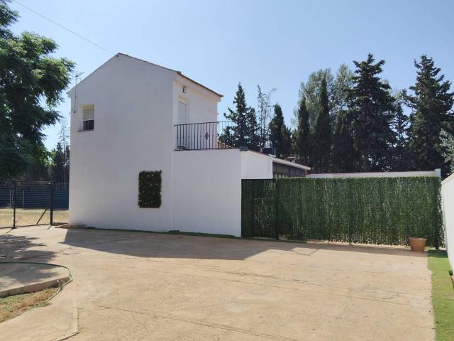 Chalet en alquiler en Carmona, Andalucía
