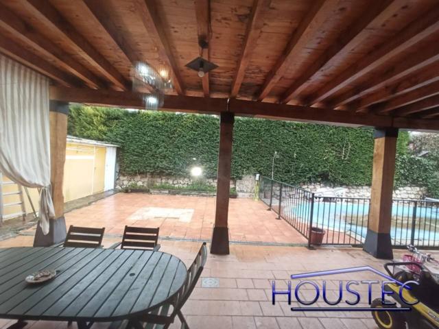 Villa en venta en Cabanillas Del Campo