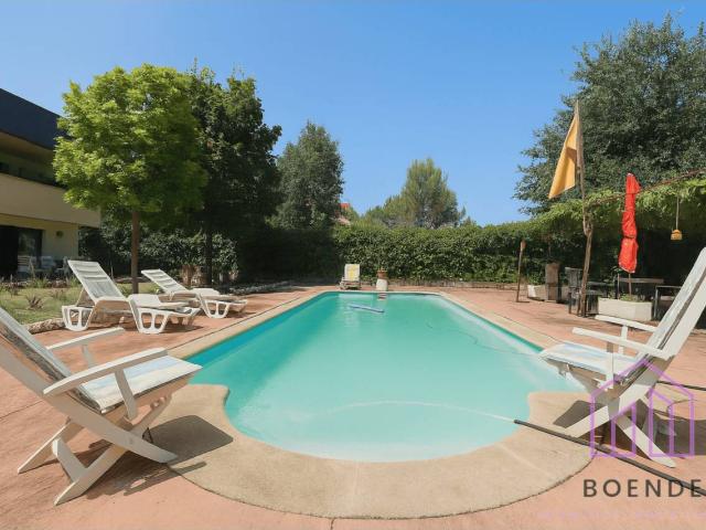 Villa en venta en Campo Real, Montehermoso