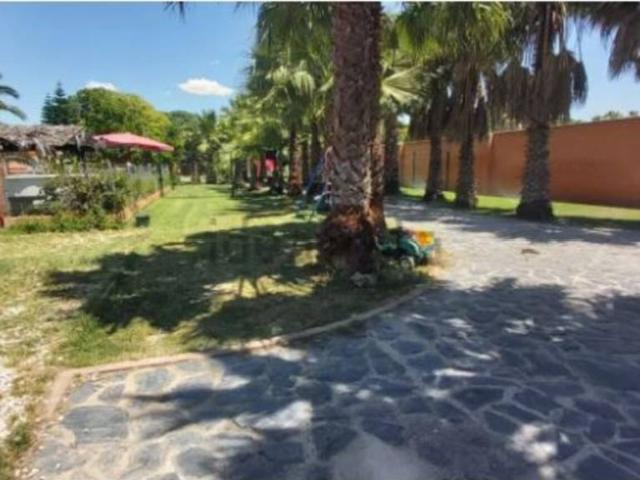 Villa en venta en Carmona, Cañada Baja