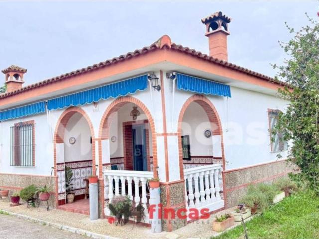 Chalet en venta en El Pino, Carmona