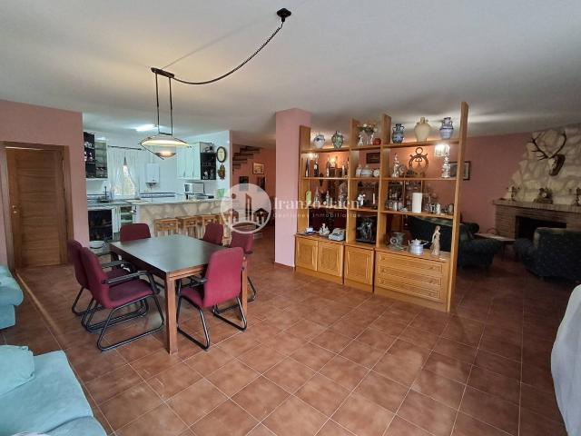 Chalet en venta en La Guardia De Jaén, Andalucía