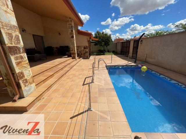 Chalet en venta en Morales Del Vino, Castilla y León