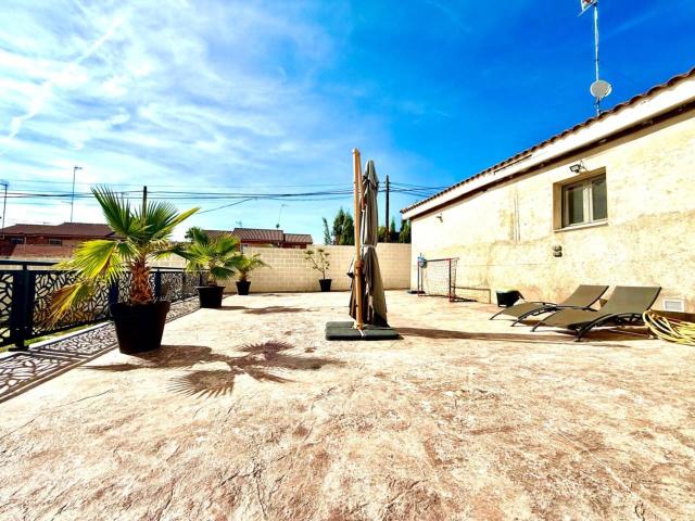 Chalet en venta en Numancia De La Sagra, Toledo