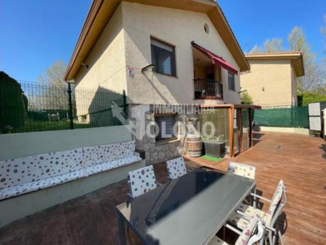 Chalet en venta en Anguciana, La Rioja
