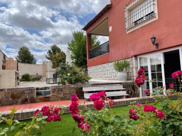 Chalet en venta en Bargas, Castilla-La Mancha