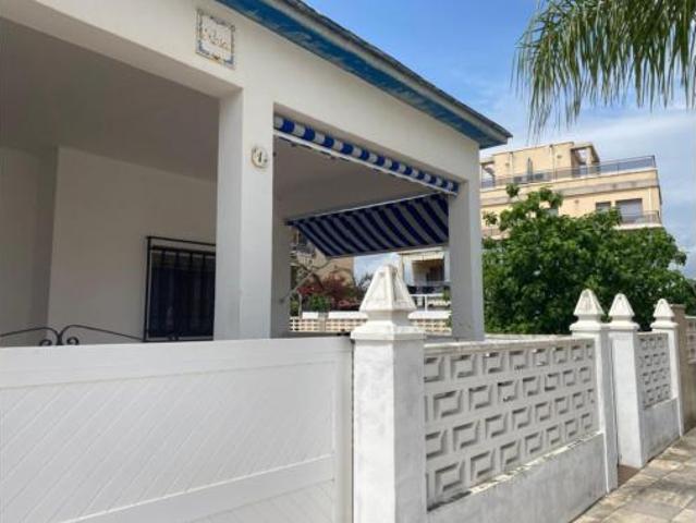 Chalet en venta en Urbanització Platja de Bellreguard, la Safor