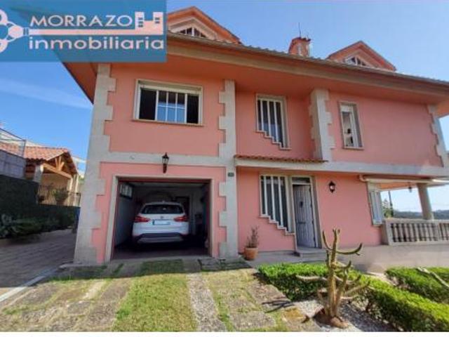 Chalet en venta en Beluso, Bueu