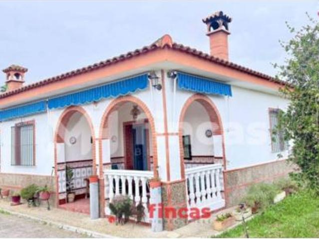 Chalet en venta en Carmona, Andalucía