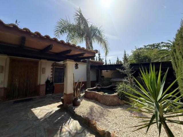 Chalet en venta en El Pino, Carmona