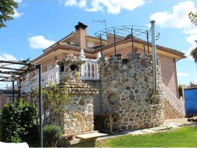 Chalet en venta en Casarrubios Del Monte, Castilla-La Mancha