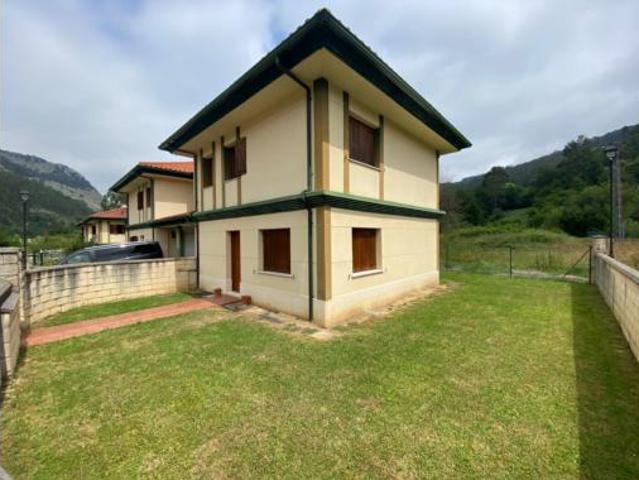 Chalet en venta en Otañes, Castro-urdiales