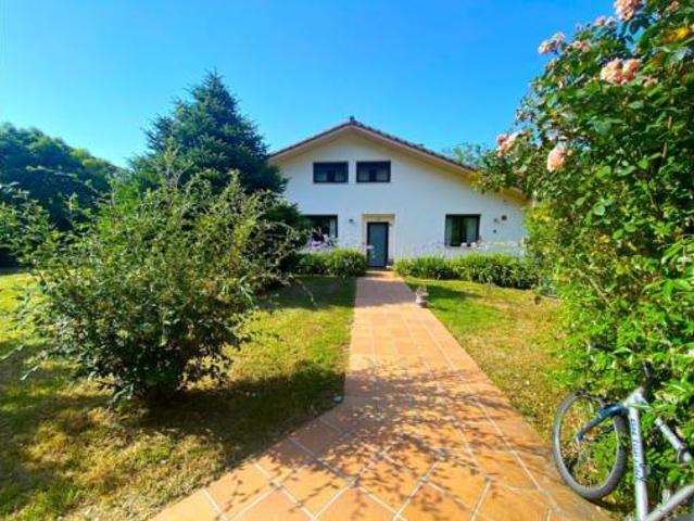 Chalet en venta en Sámano, Castro-urdiales